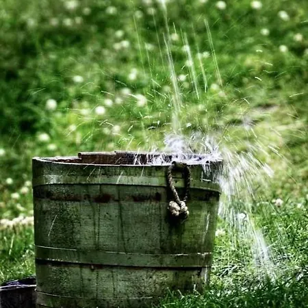 Valkolan Kartanon Saunamoekki *