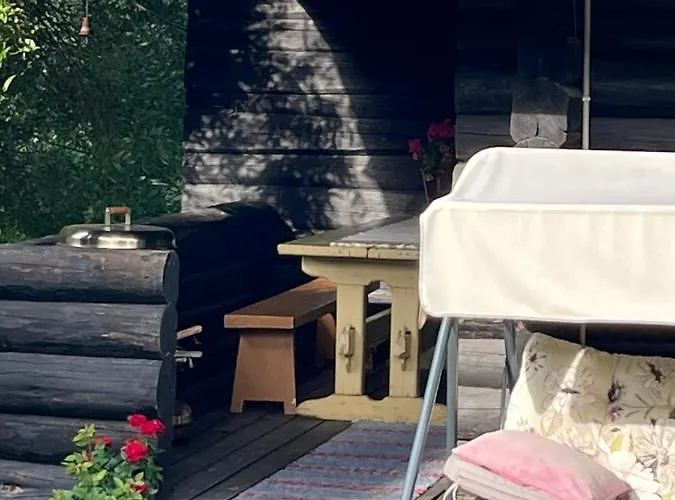 Valkolan Kartanon Saunamoekki Orman Evi